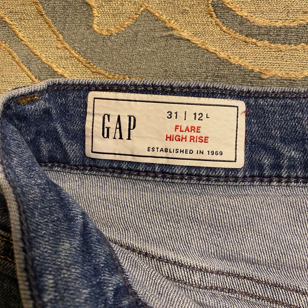 GAP Bootcut Jeans Classic Denim Style